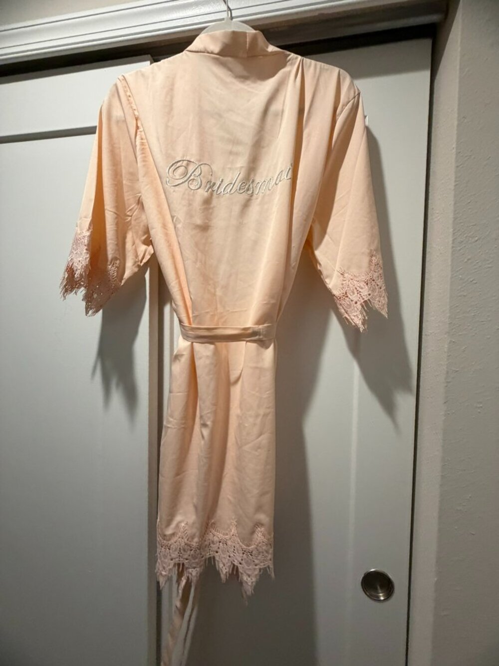 SS Weddings Blush Satin Bridesmaid Robe Lace Trim Embroidered XS